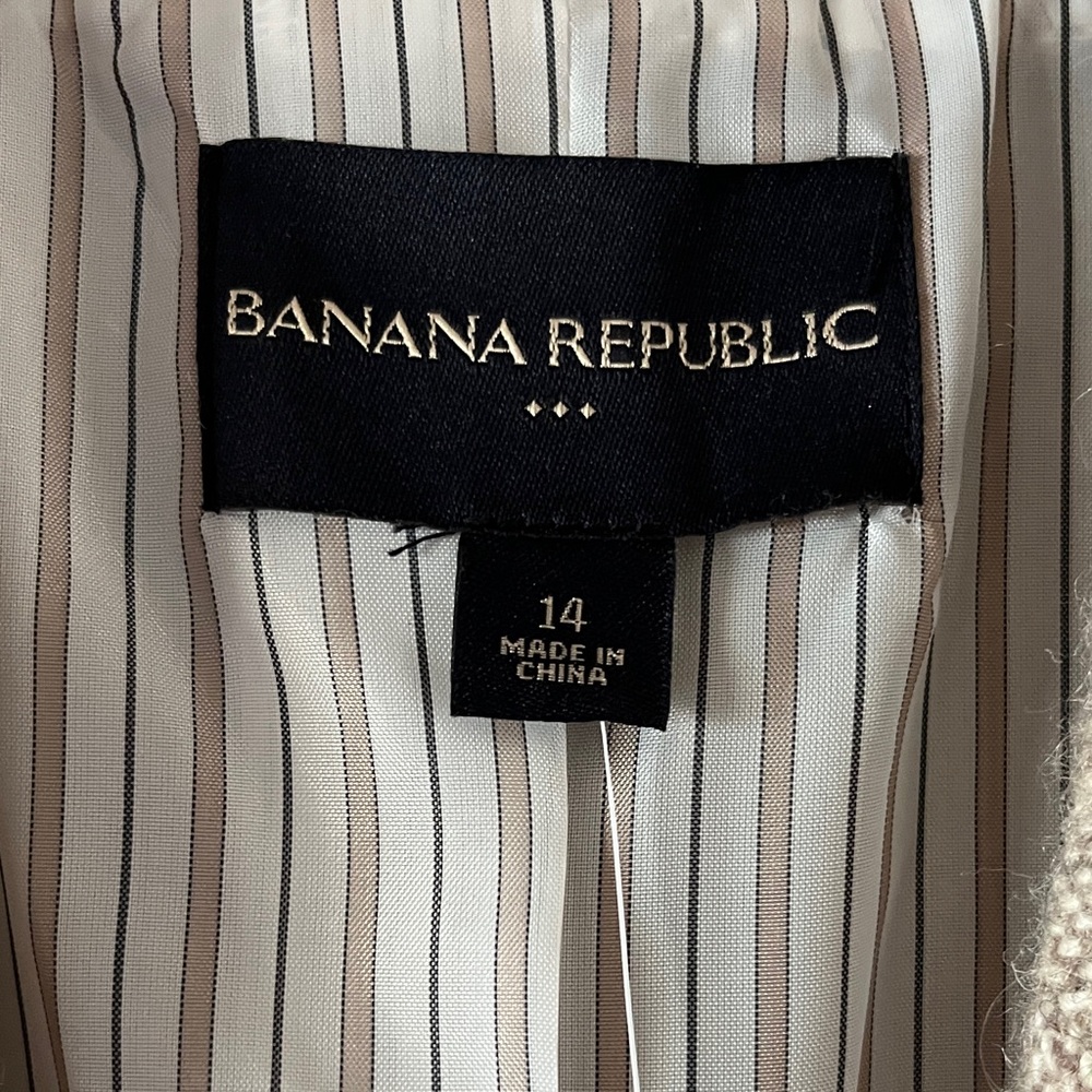 Banana Republic Textured Blazer - Picture 2 of 10